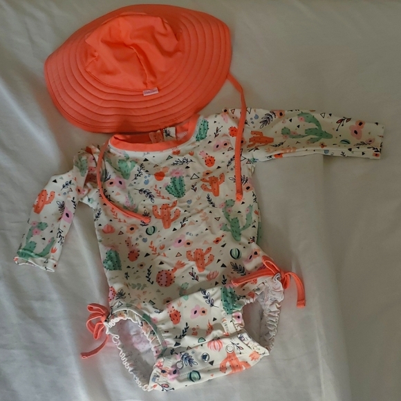 Adorable Rufflebutts Rashguard - Picture 1 of 10